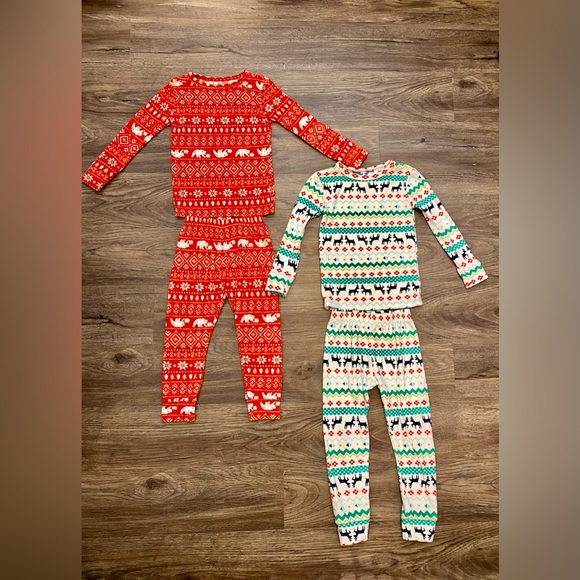 2 Pairs of Cat & Jack Snuggly Soft Pajamas Size 4T - Picture 1 of 5